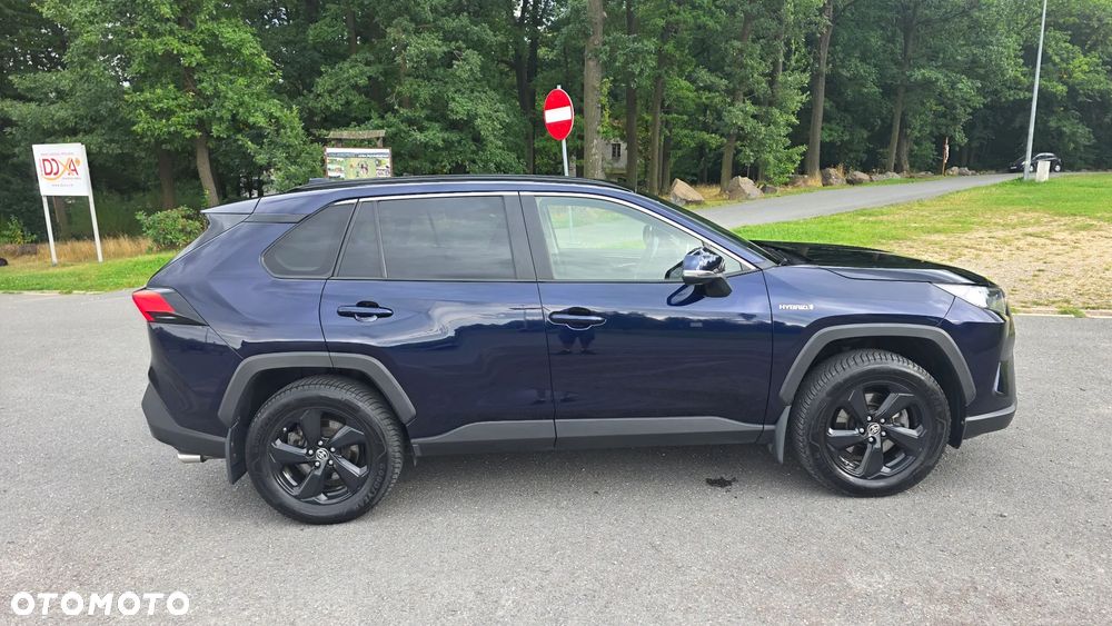 Toyota RAV4 - 5