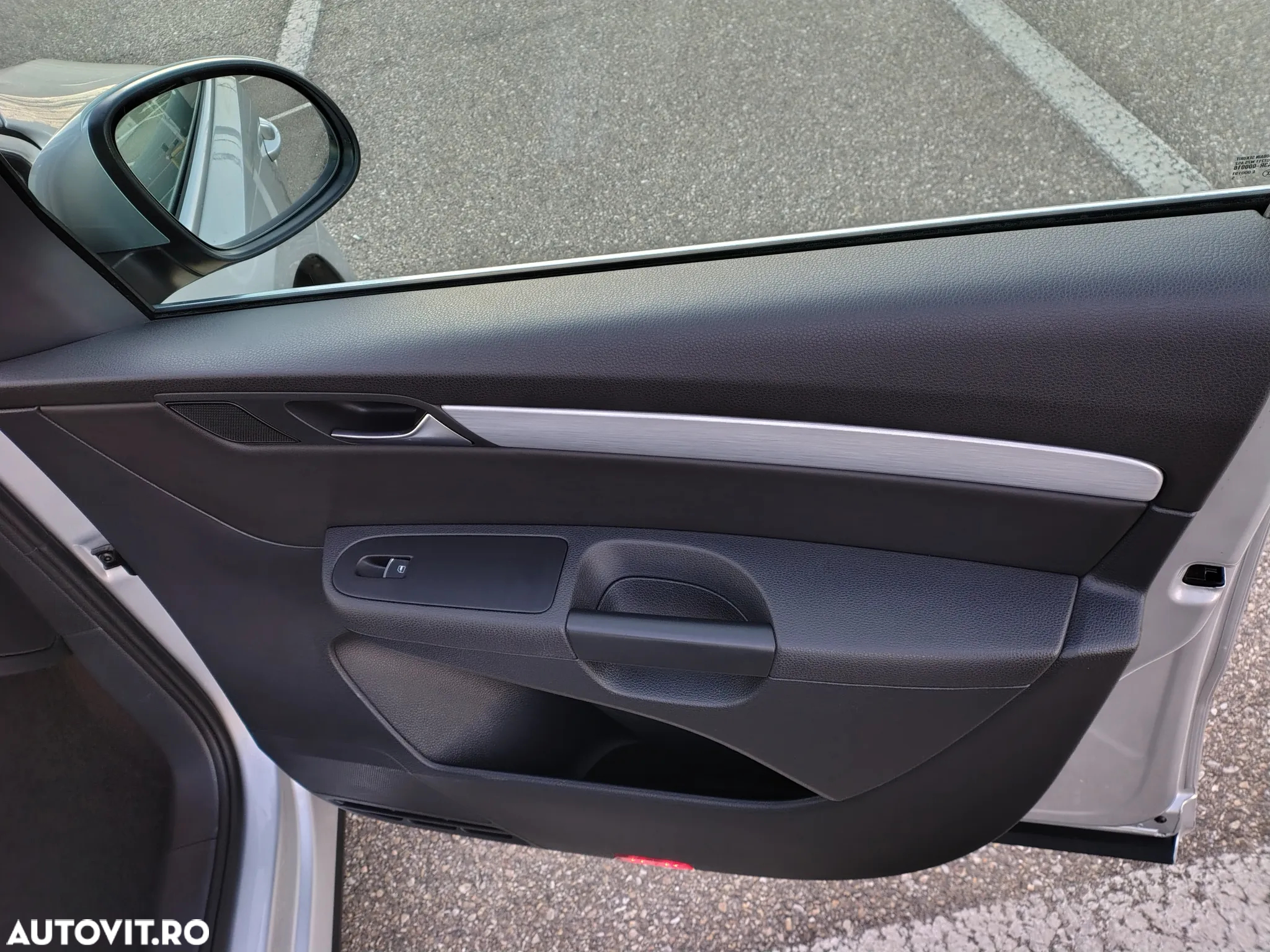 Volkswagen Sharan - 13