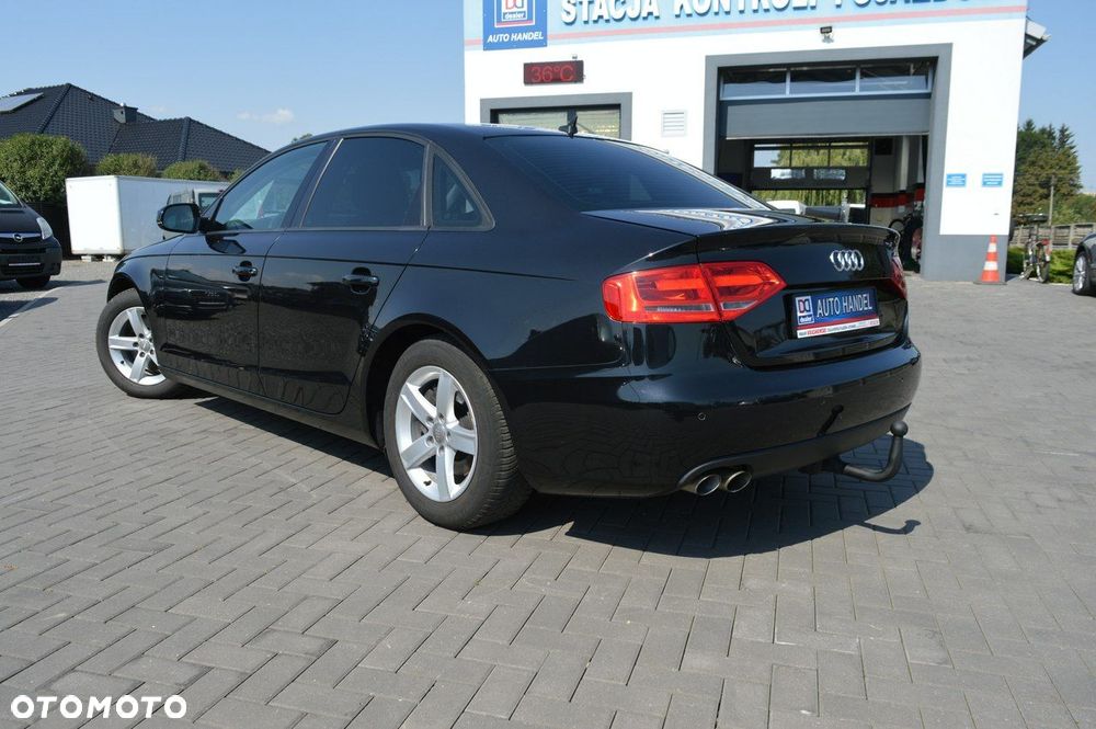 Audi A4 Limousine - 15