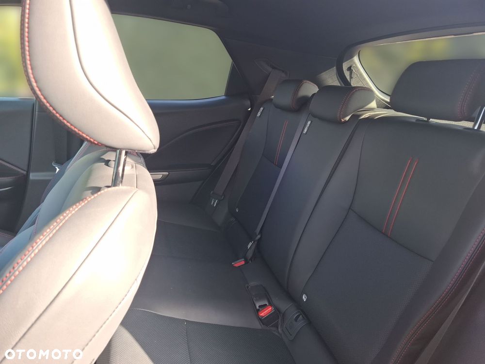 Lexus LBX 1.5 Hybrid Emotion - 13