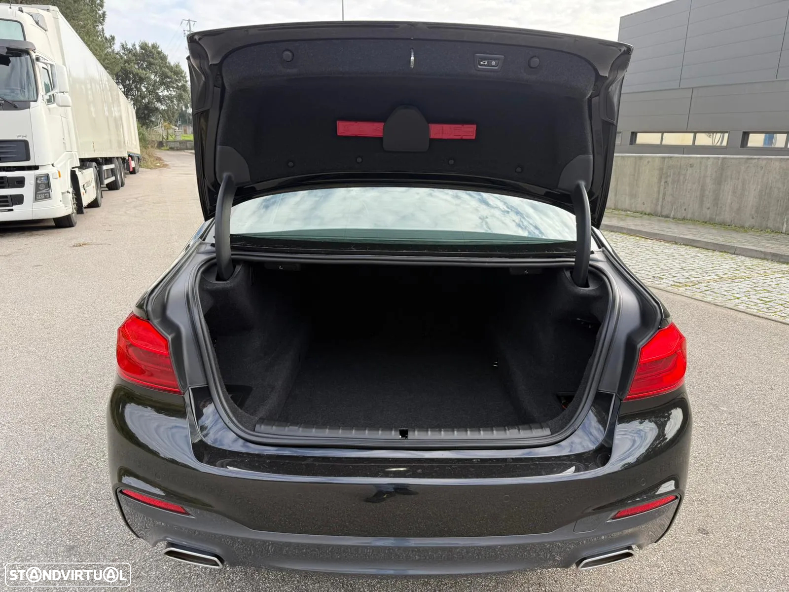 BMW 518 d Pack M Auto - 32