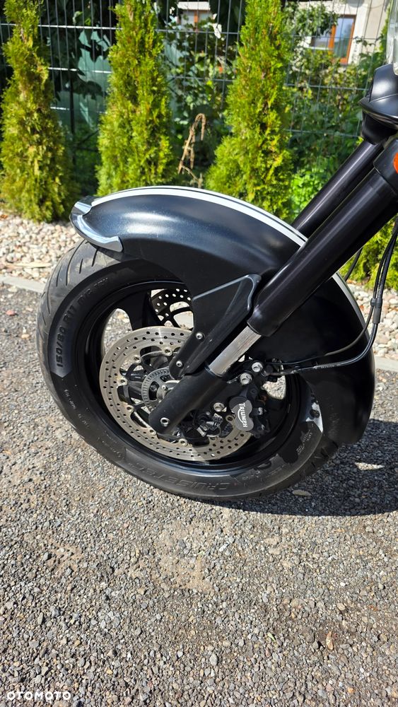Triumph Rocket - 16