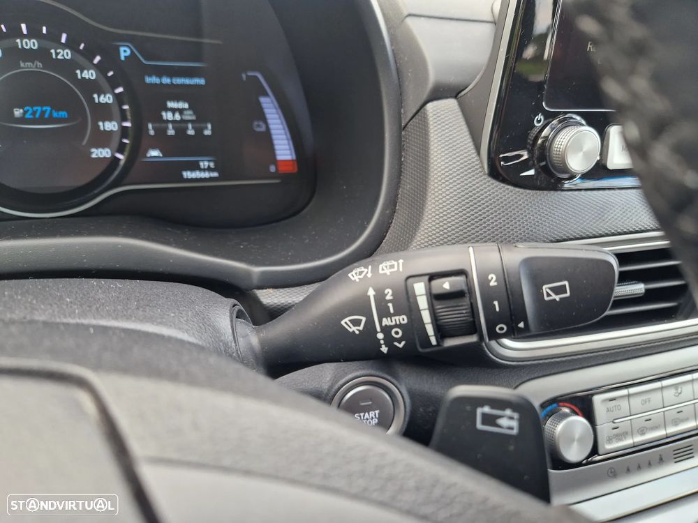 Hyundai Kauai Premium - 36