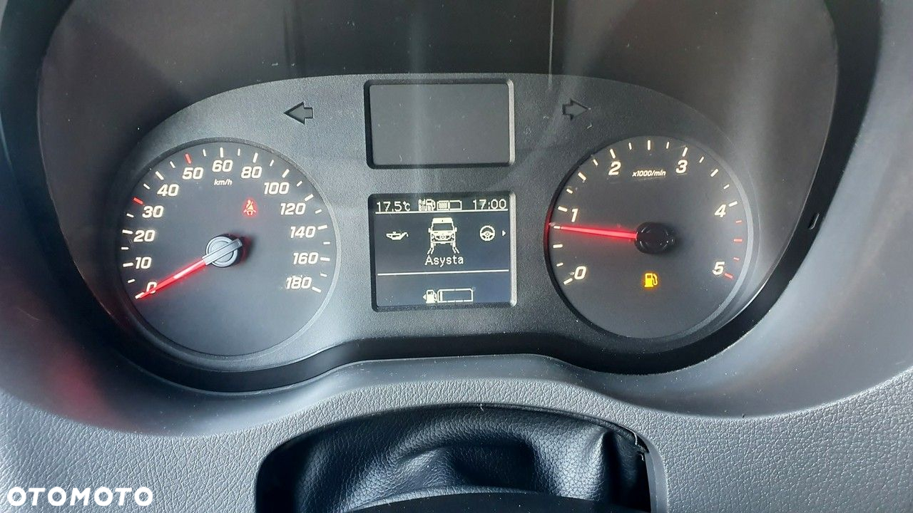 Mercedes-Benz Sprinter - 35