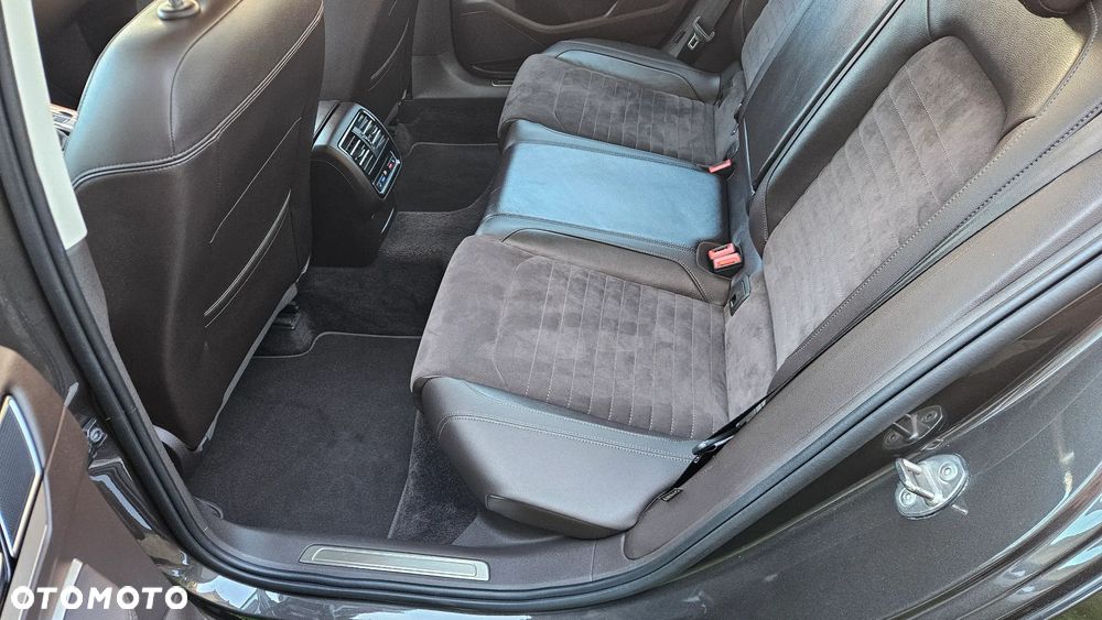 Volkswagen Passat 2.0 TDI SCR (BlueMotion Technology) DSG Highline - 16