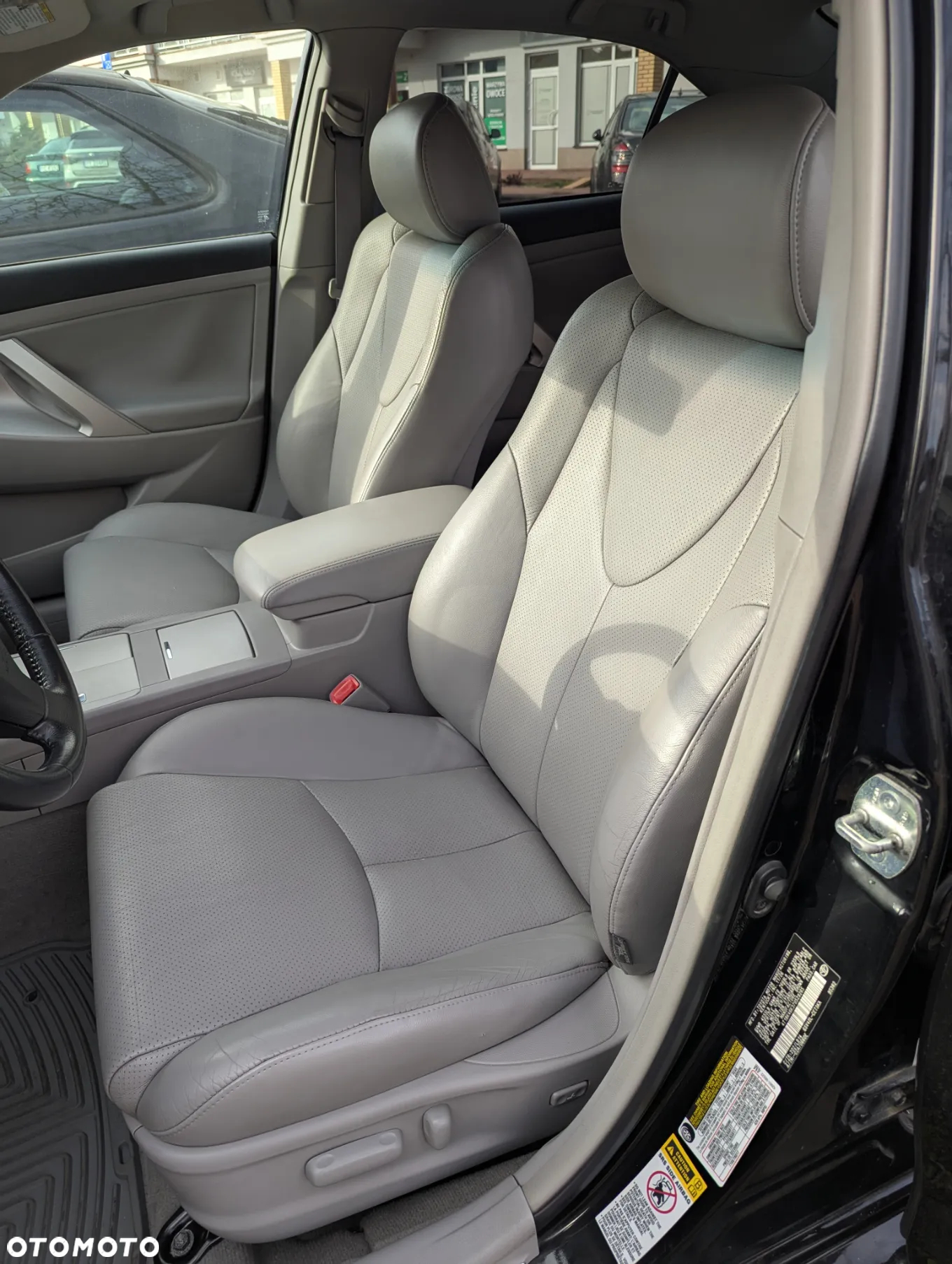 Toyota Camry 3.5 V6 SE - 11