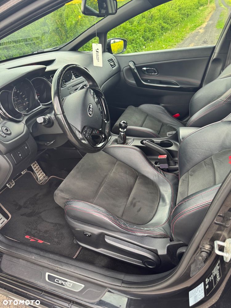 Kia Ceed 1.6 T-GDI GT - 16
