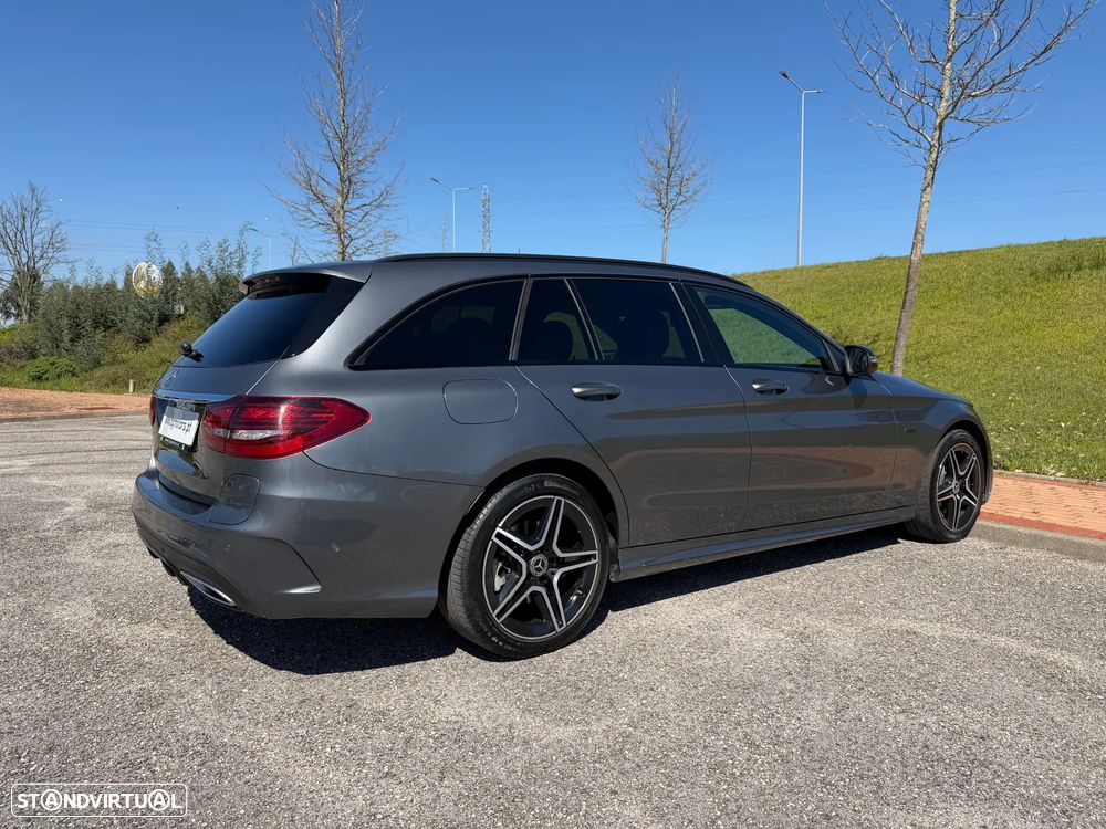 Mercedes-Benz C 300 de AMG Line - 4