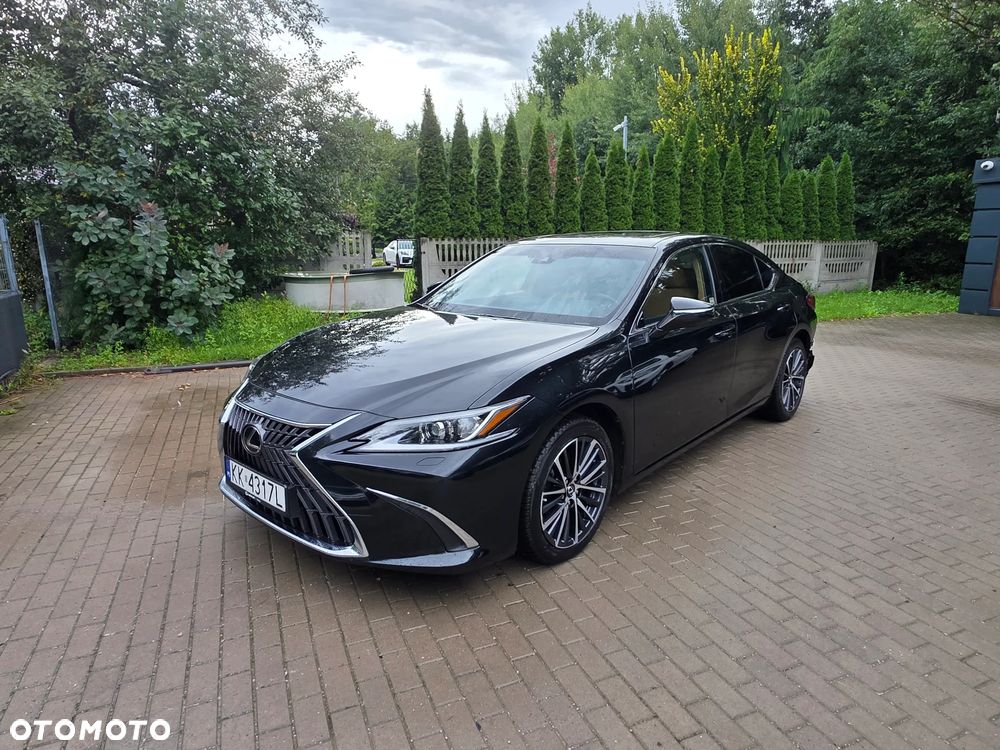 Lexus ES 300h Business Edition - 3