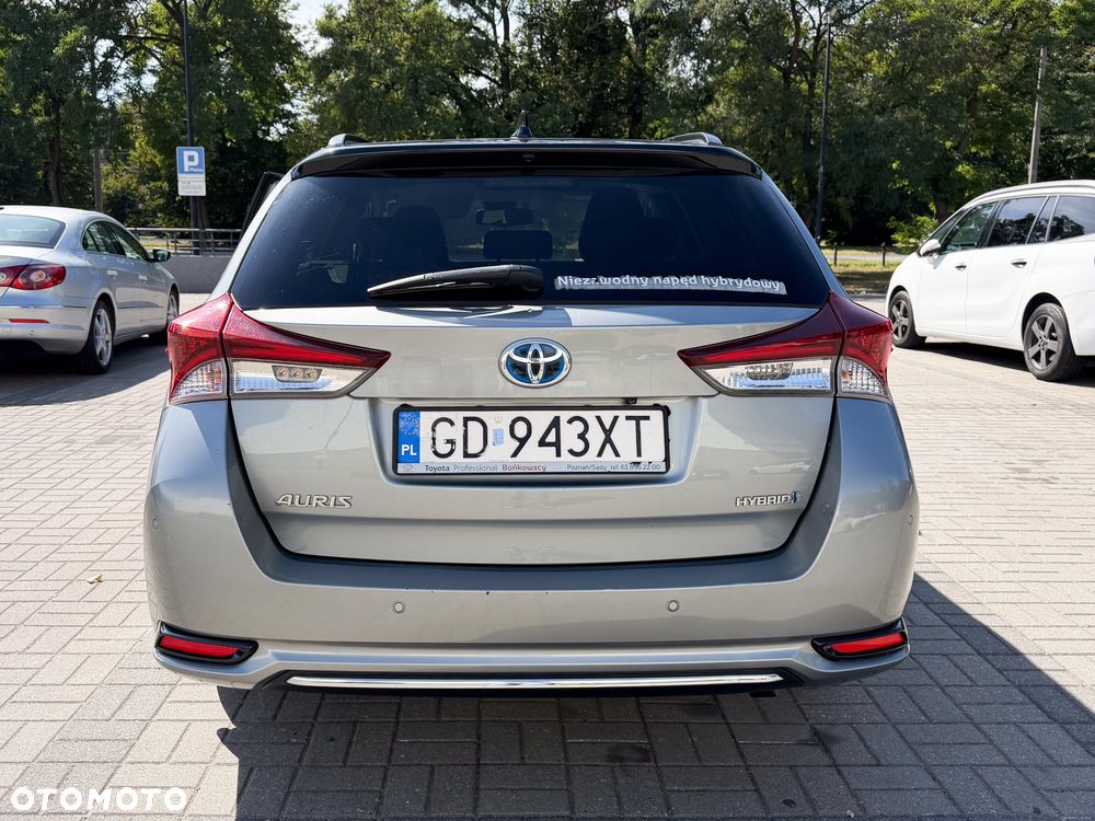 Toyota Auris Hybrid 135 Selection - 12
