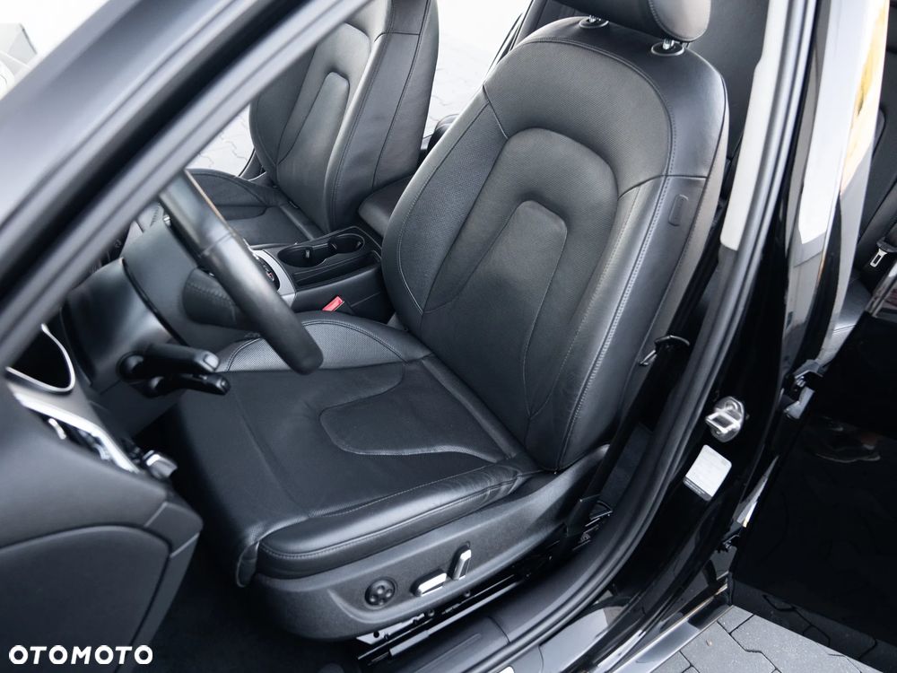 Audi A4 Avant 2.0 TDI DPF quattro S line Sportpaket - 22