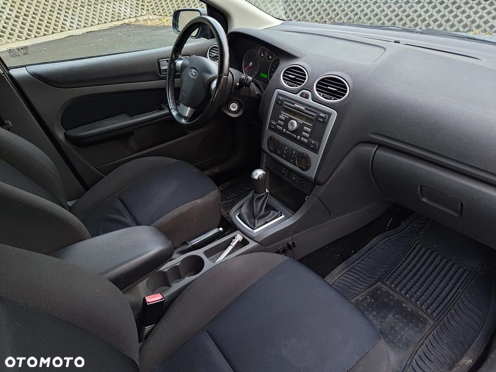 Ford Focus - 8