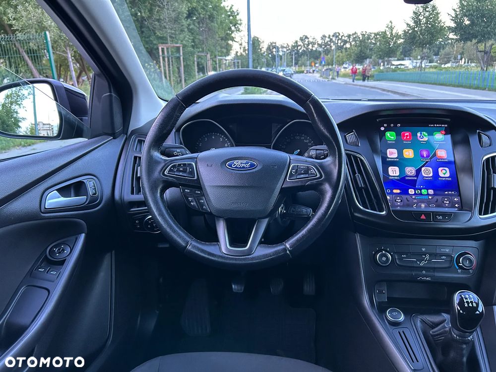 Ford Focus 1.6 Trend - 14