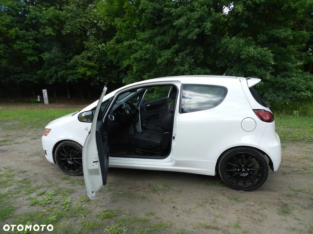 Mitsubishi Colt - 6
