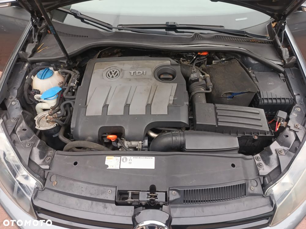 Volkswagen Golf - 25
