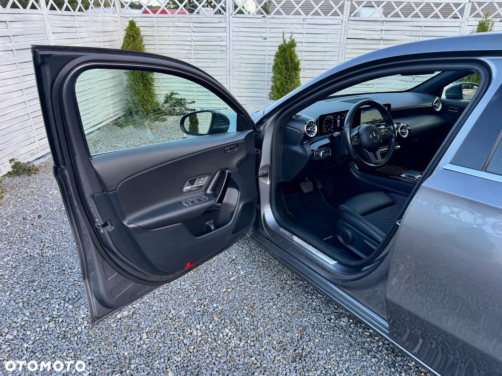 Mercedes-Benz Klasa A 180 d 7G-DCT Progressive - 34