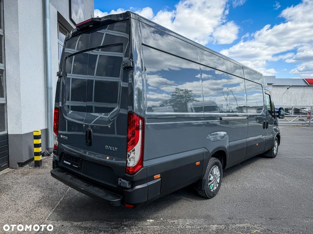 Iveco 35S18H V 3.0 Diesel 180 KM MT6 Furgon L4H2 - 8