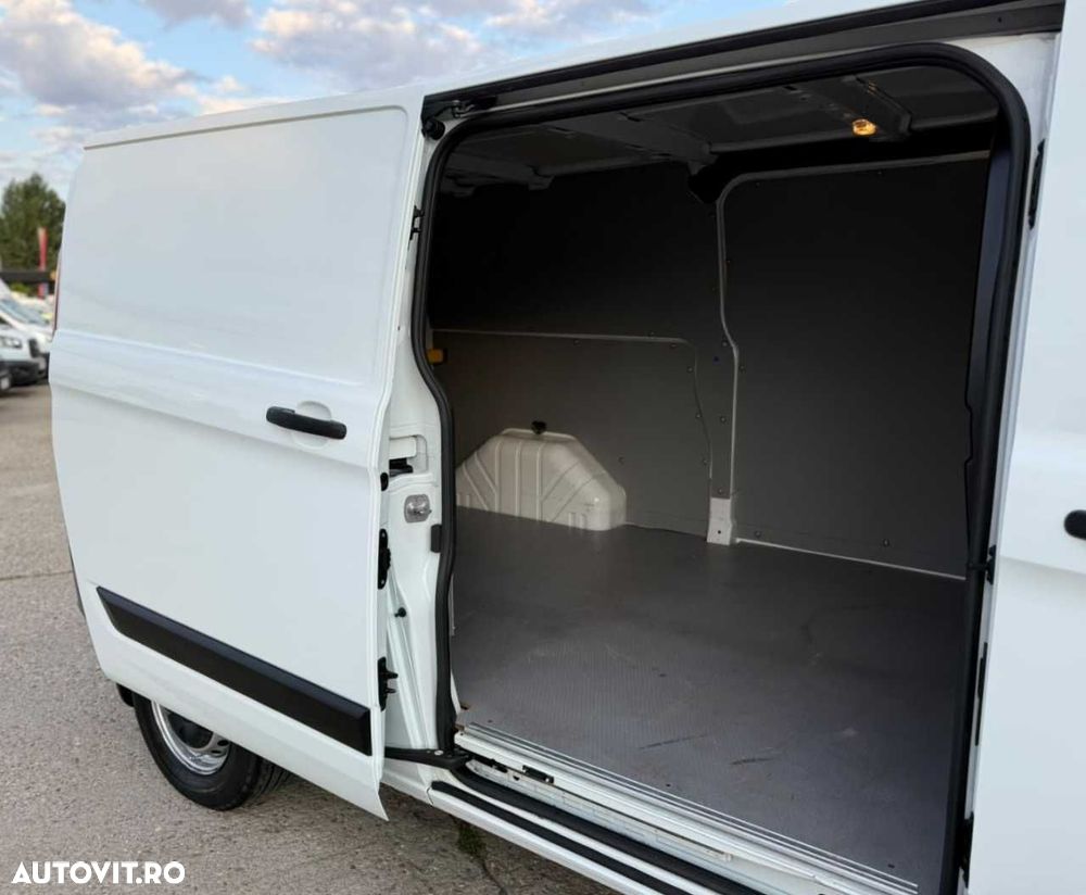 Ford TRANSIT CUSTOM L2H1 - 16