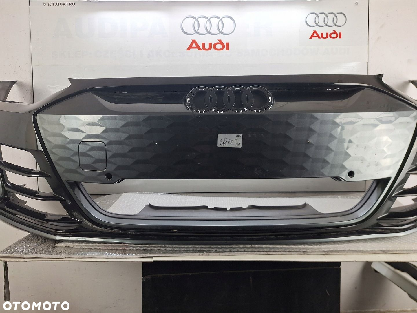 ZDERZAK AUDI RS GT E-TRON 4J3 2020-2024 ORYGINAŁ OE ASO KRATKA DYFUZOR - 2