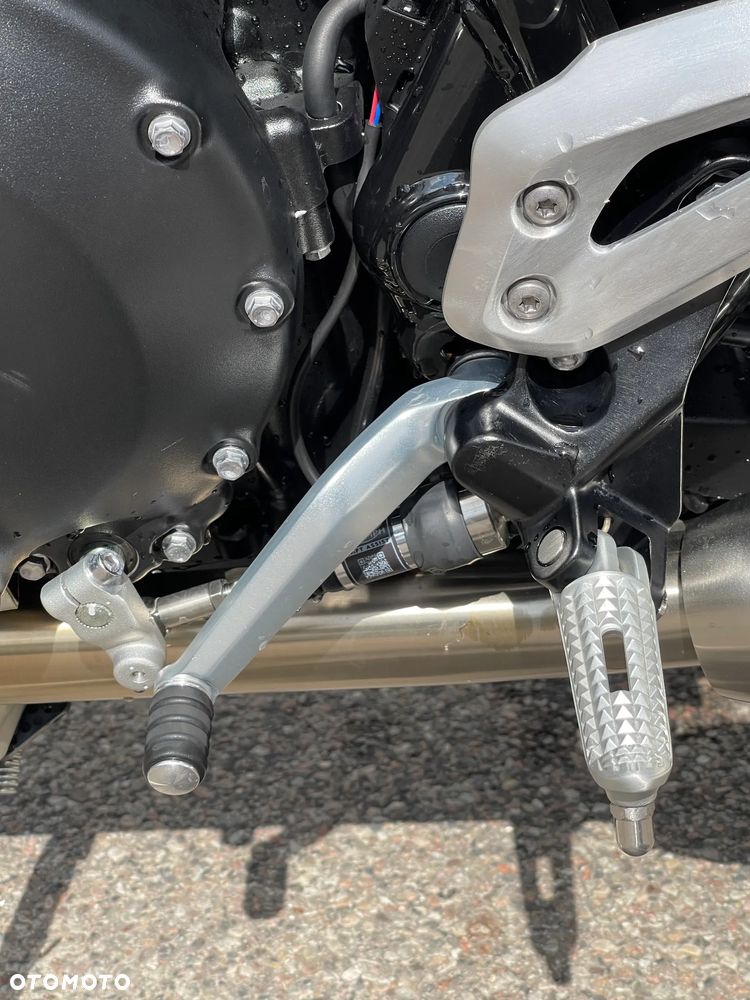 Triumph Speed Twin - 22