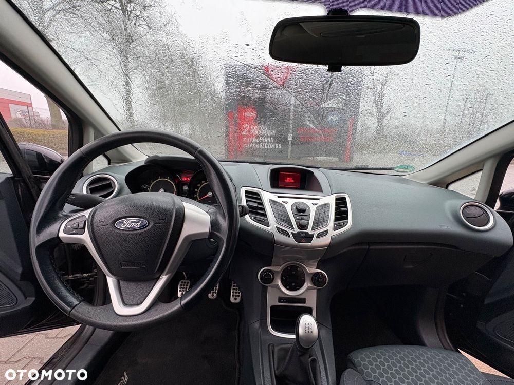 Ford Fiesta - 6