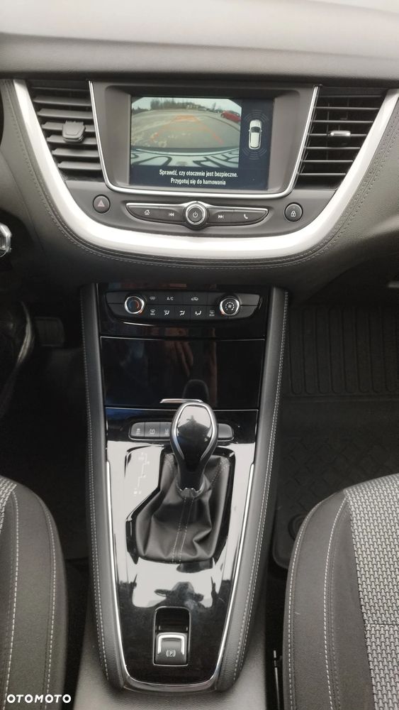 Opel Grandland X 1.2 T GPF Design Line S&S - 18