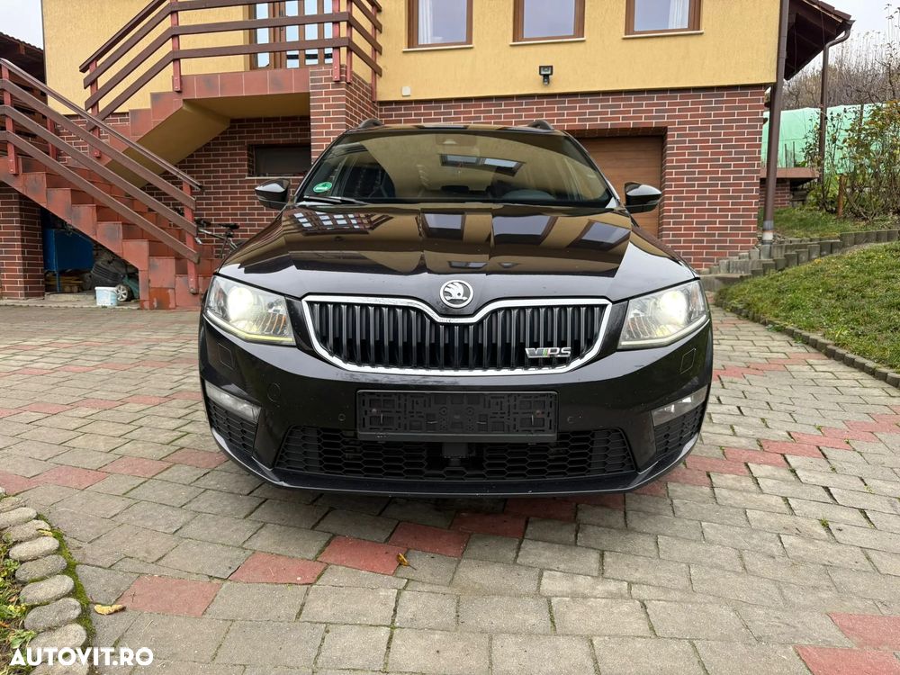 Skoda Octavia Combi 2.0 TDI 4x4 DSG RS - 1