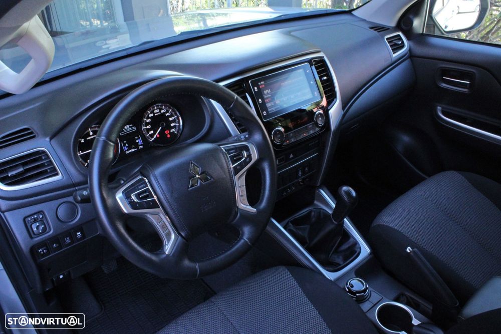 Mitsubishi L200 2.3 DI-D Space Cab Invite 4WD - 5