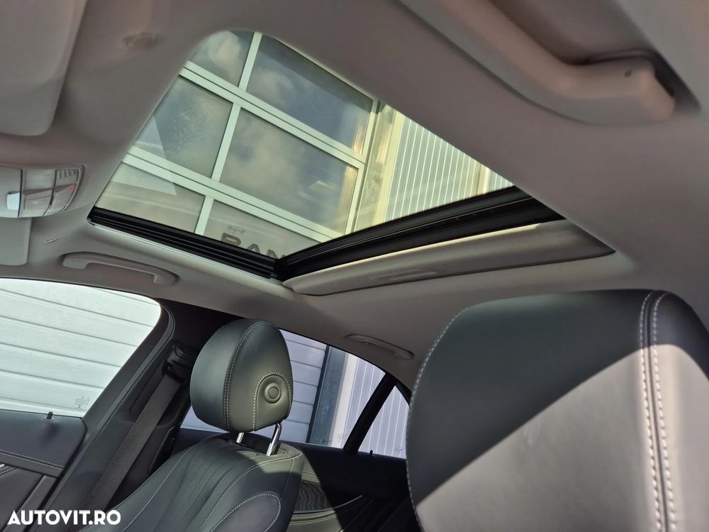 Mercedes-Benz E 300 - 25