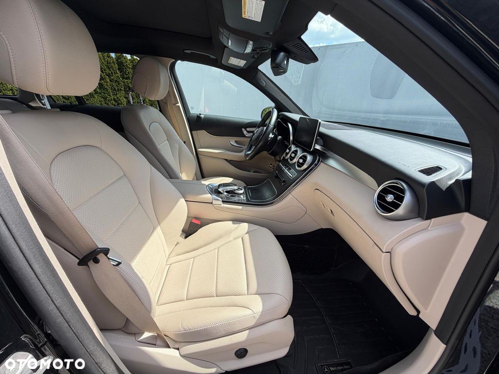Mercedes-Benz GLC - 20