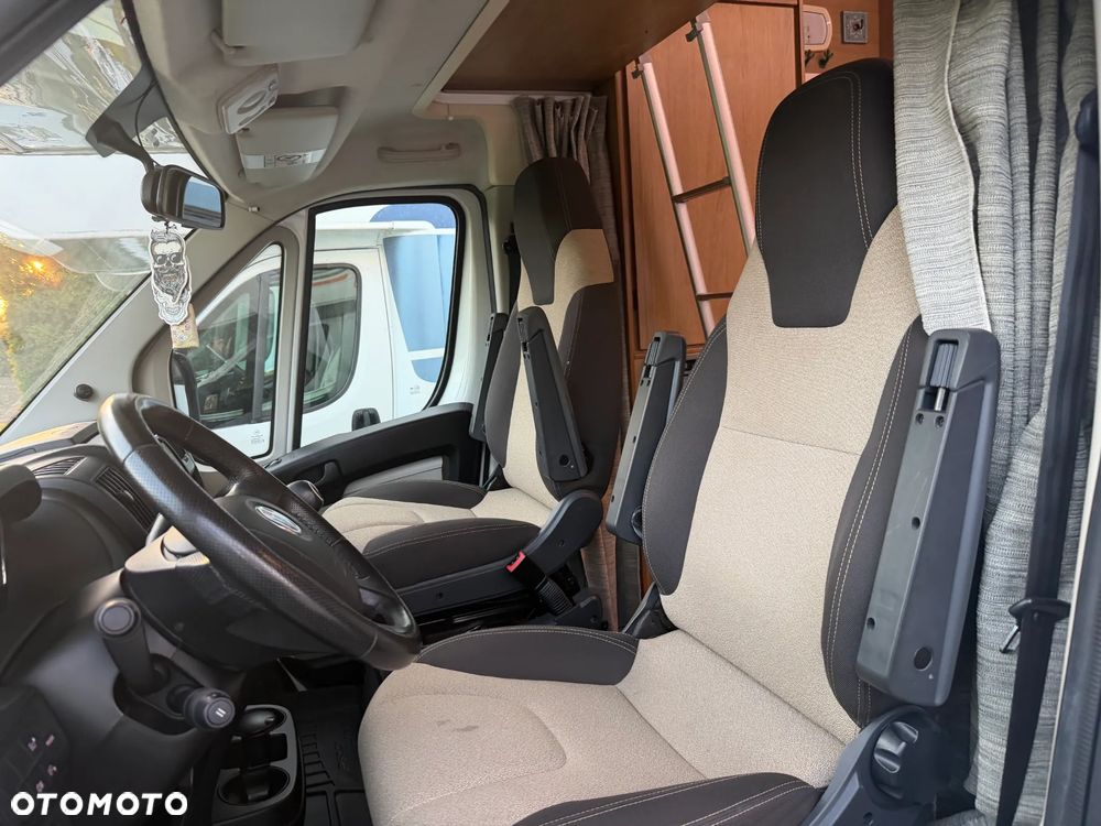 Hobby Kamper,camper I właściciel garażowany 6-osób - 34