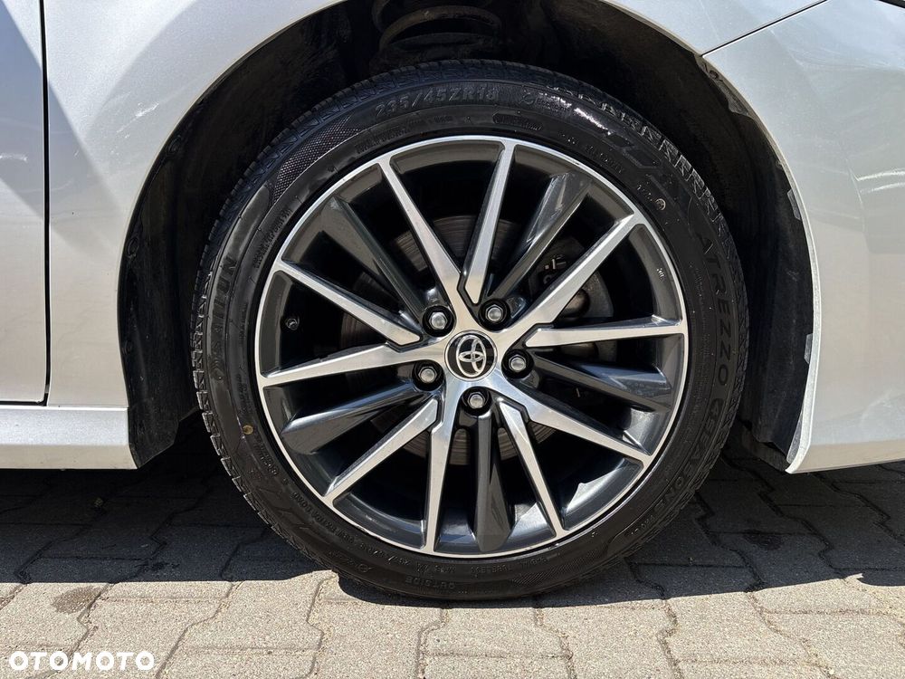 Toyota Camry 2.5 Hybrid Executive CVT - 36