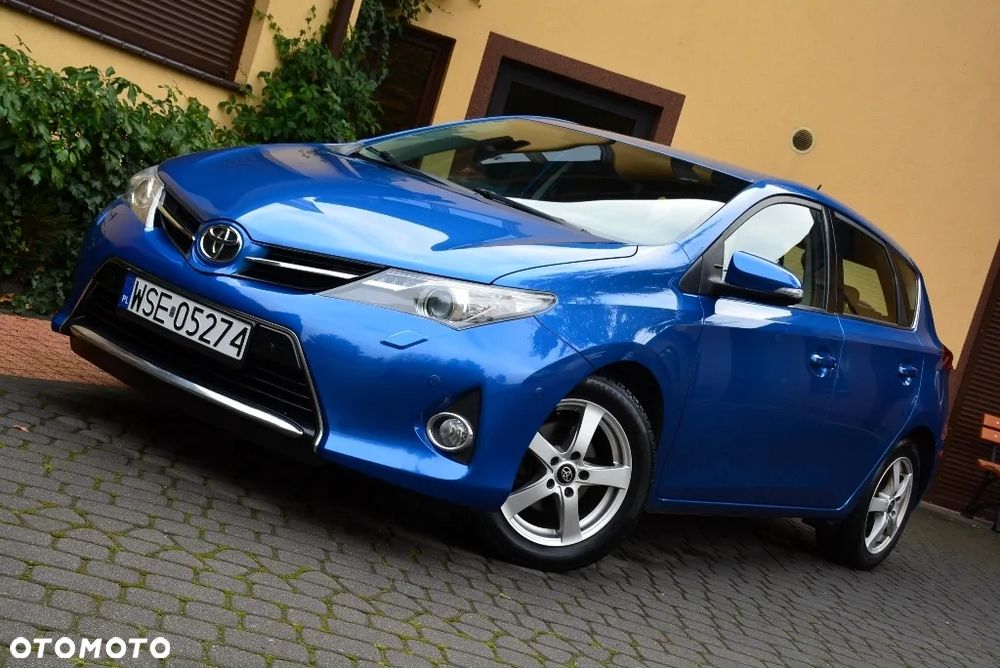Toyota Auris 1.6 Premium Comfort - 18
