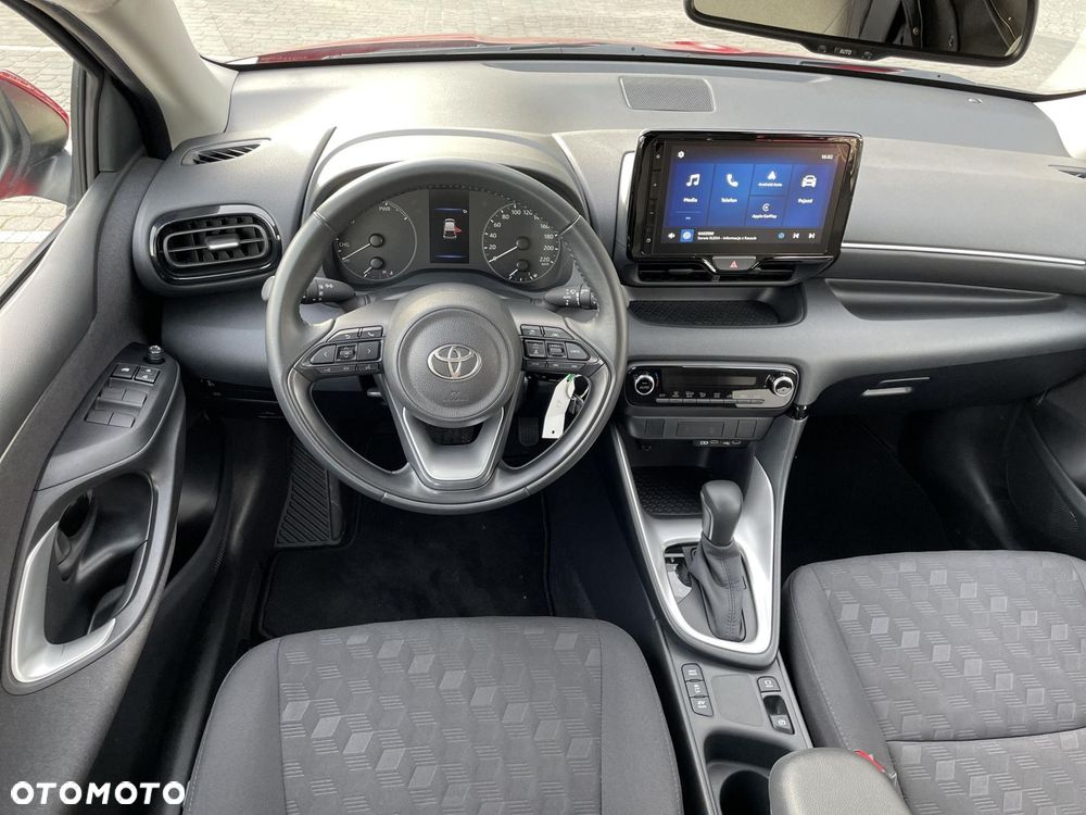 Toyota Yaris - 12