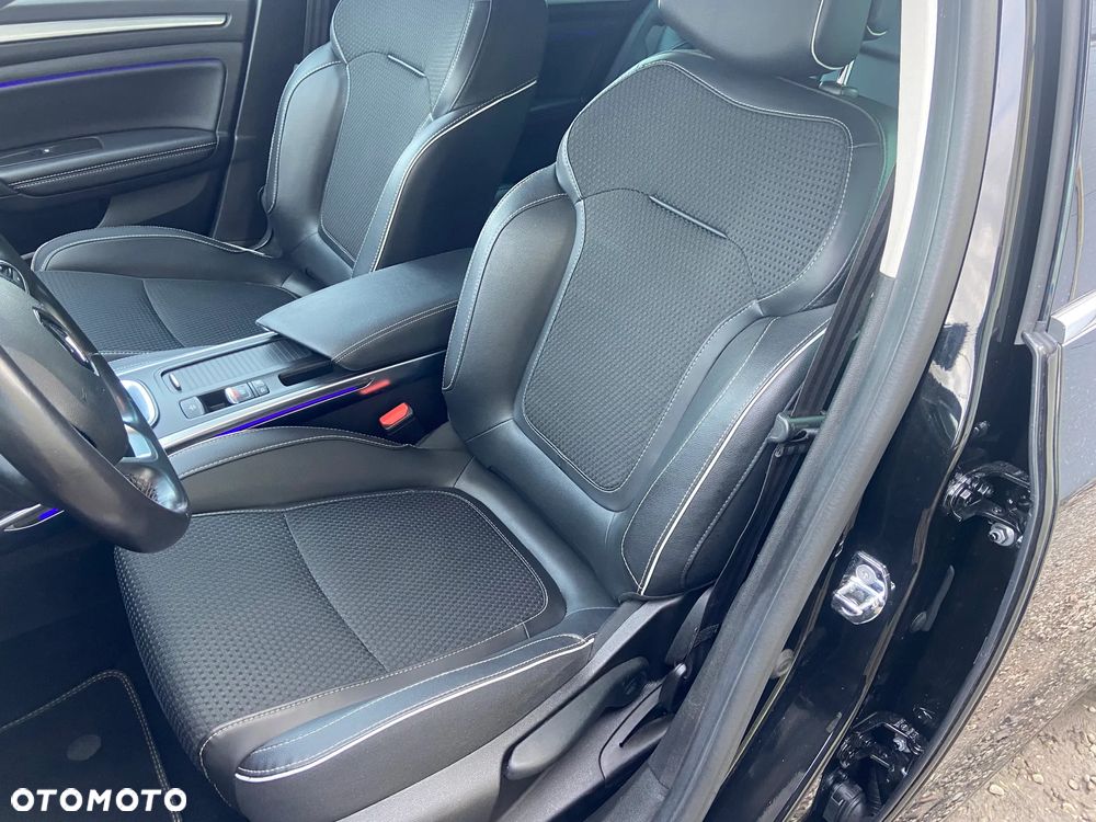 Renault Megane BLUE dCi 115 EDC BOSE EDITION - 30