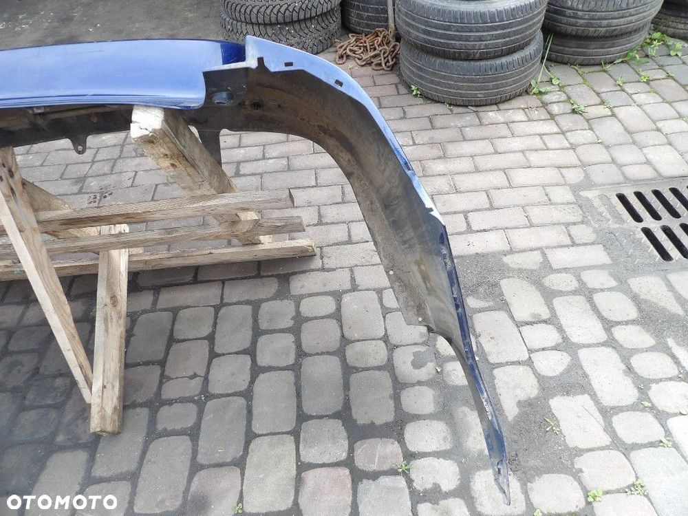 TOYOTA AVENSIS T27 LIFT SEDAN ZDERZAK TYŁ 8T5 - 10