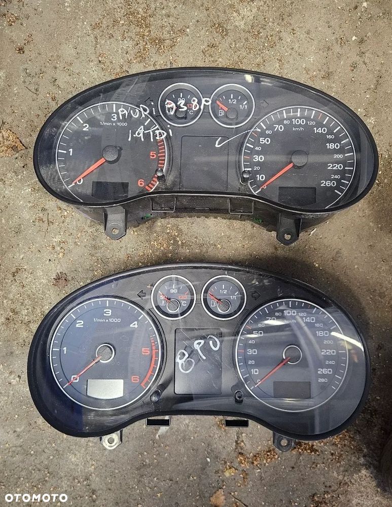 Licznik Audi A3 8P0 8P0920900L 8P0920932N - 1