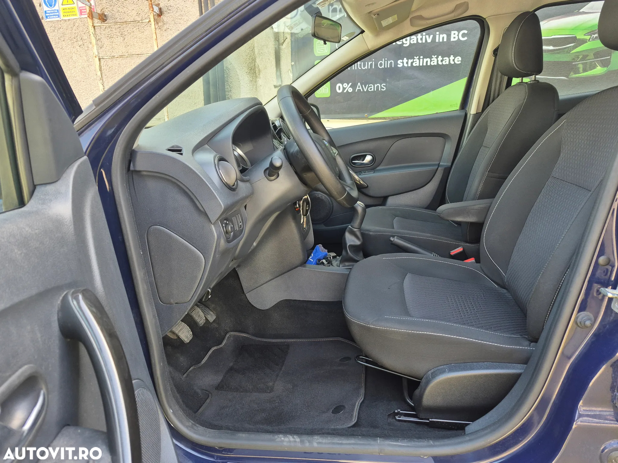 Dacia Sandero 0.9 90CP Laureate - 9