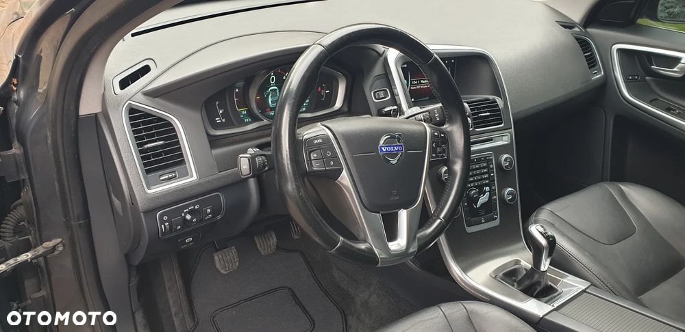 Volvo XC 60 D4 Drive-E R-Design Summum - 13