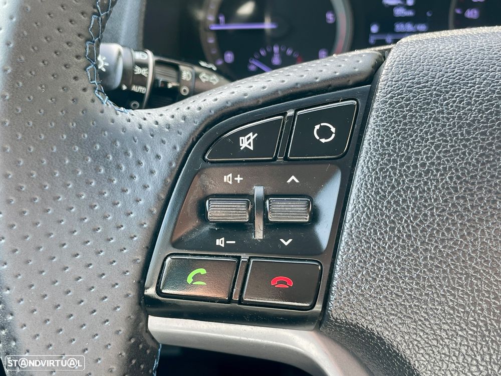 Hyundai Tucson 1.7 CRDi Executive - 18