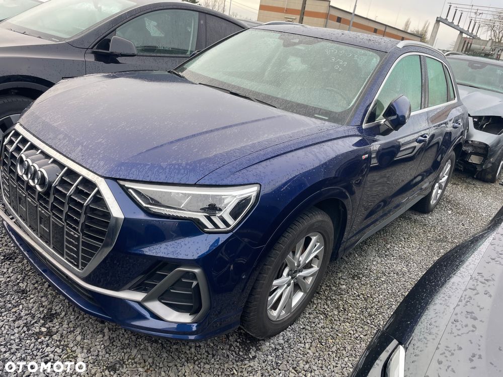 Audi Q3 - 1