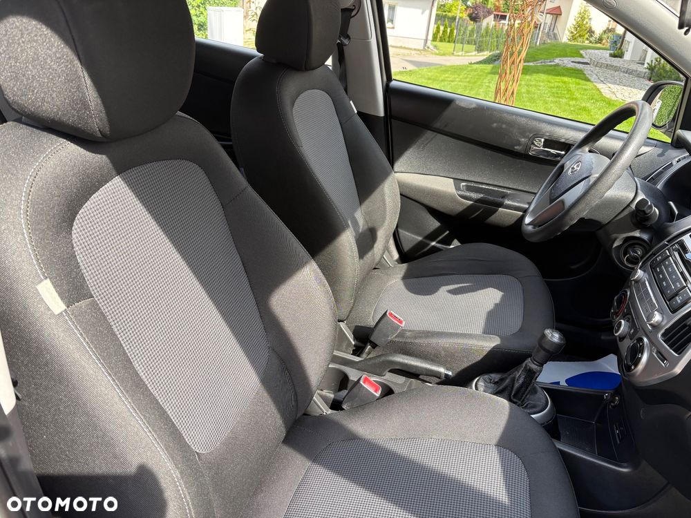 Hyundai i20 1.2 Trend - 8