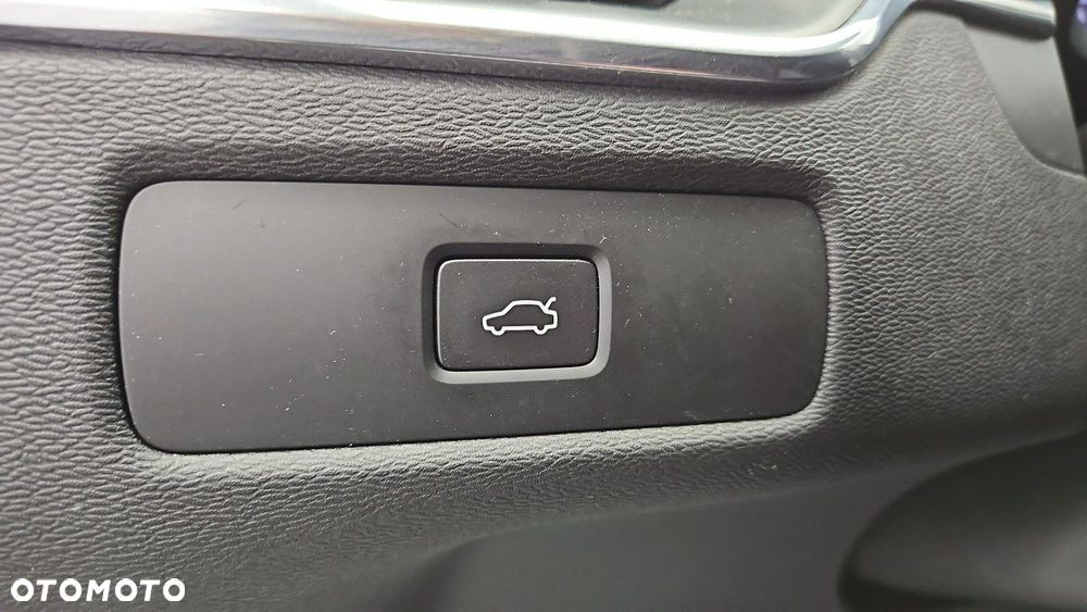 Volvo XC 60 B4 D Core - 17