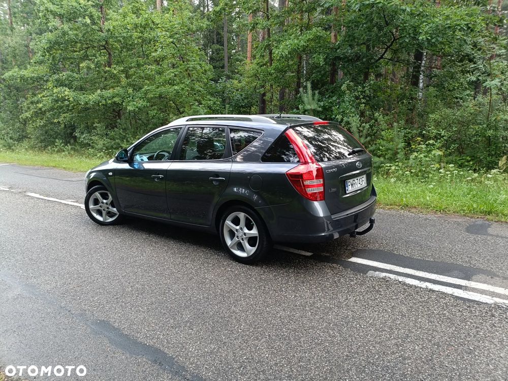 Kia Ceed 1.6 Crdi Comfort - 32