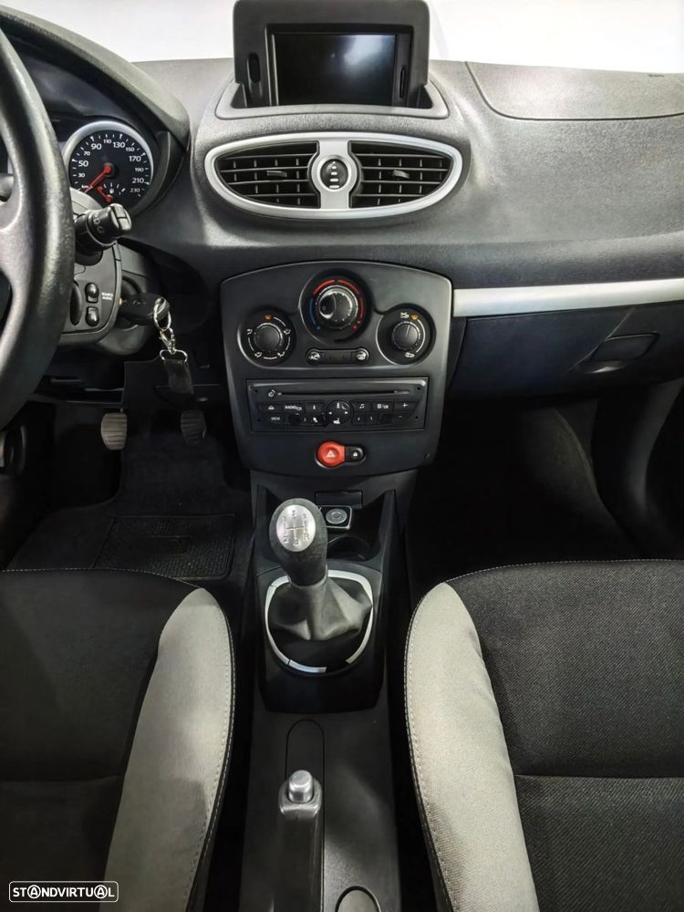 Renault Clio 1.5 dCi Confort 89g - 12