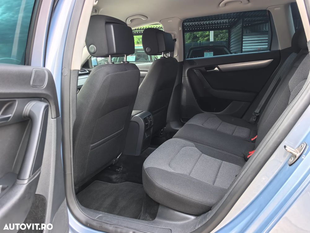 Volkswagen Passat 2.0 TDI BlueMotion Technology Comfortline - 13