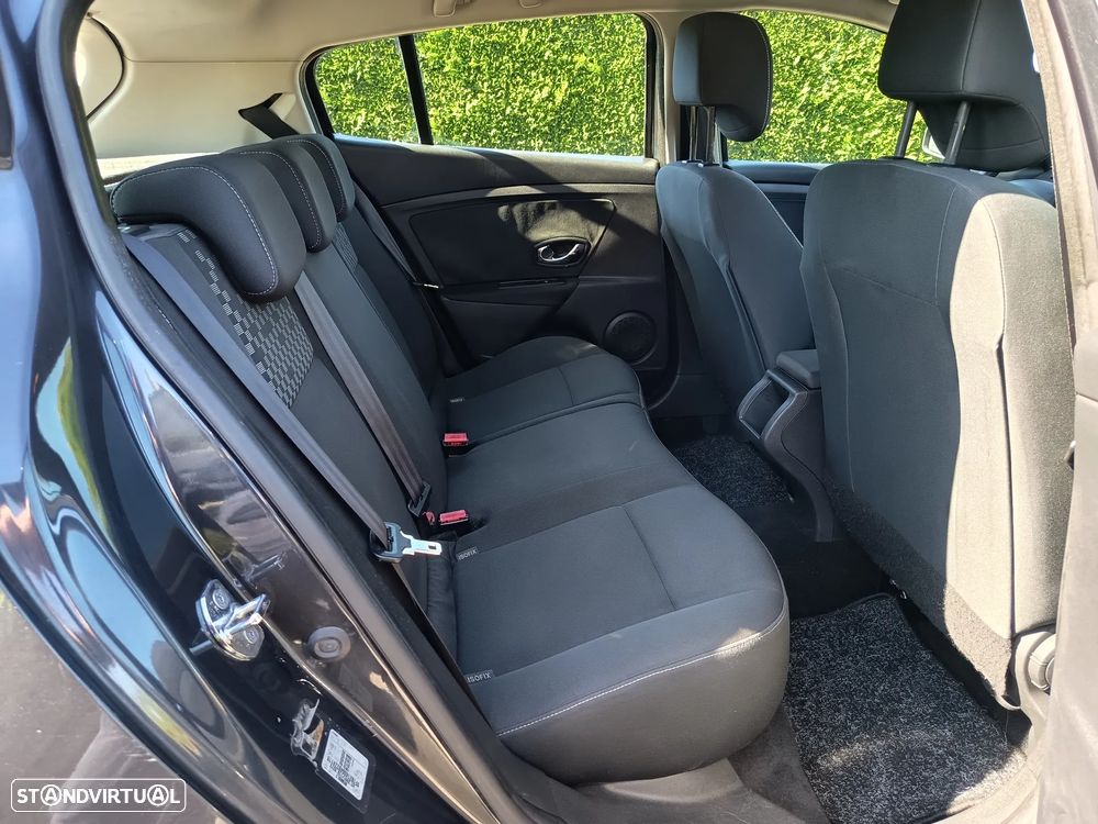 Renault Mégane 1.5 dCi Dynamique - 24