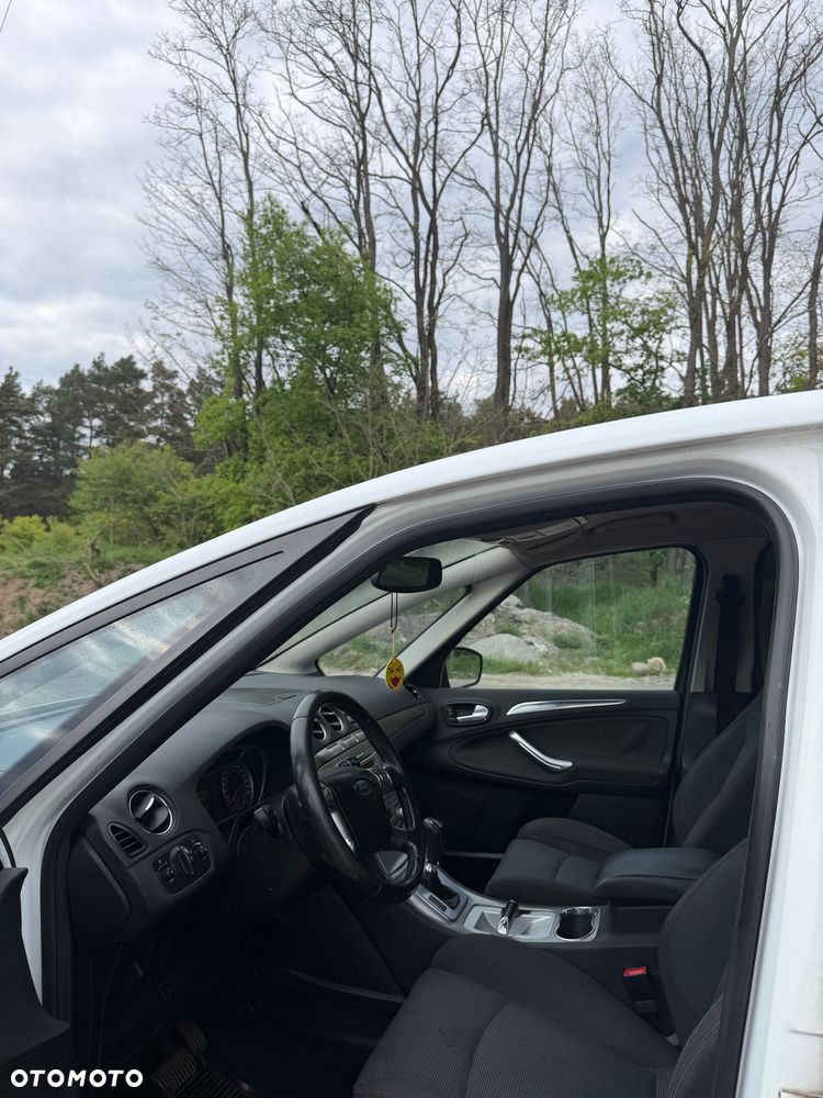 Ford S-Max - 14