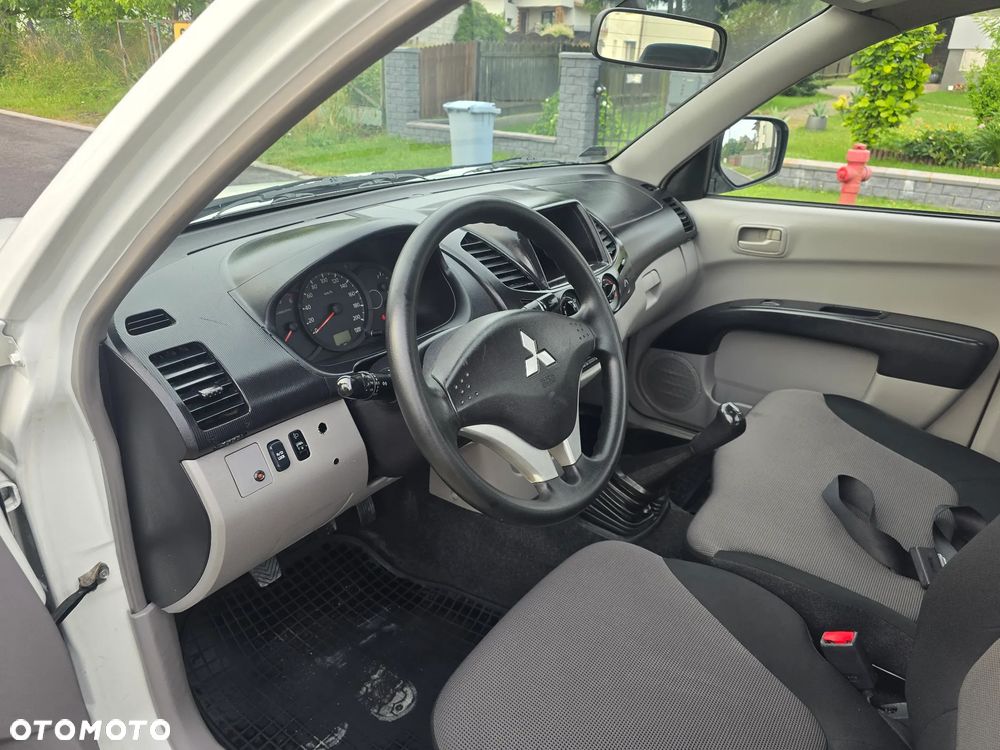 Mitsubishi L200 2.5 DID SC Inform 3os - 9