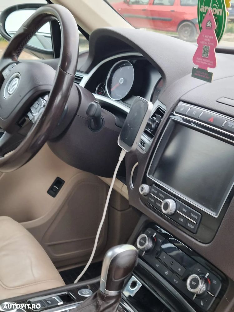 Volkswagen Touareg 3.0 V6 TDI BMT - 16